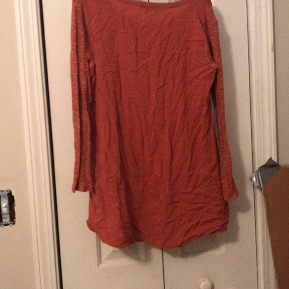 long sleeved burnt orange top - Picture 2 of 2